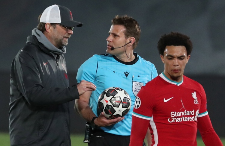 Canyon：没能给Ruler拿到五杀很遗憾，连胜被T1中断，我定要复仇