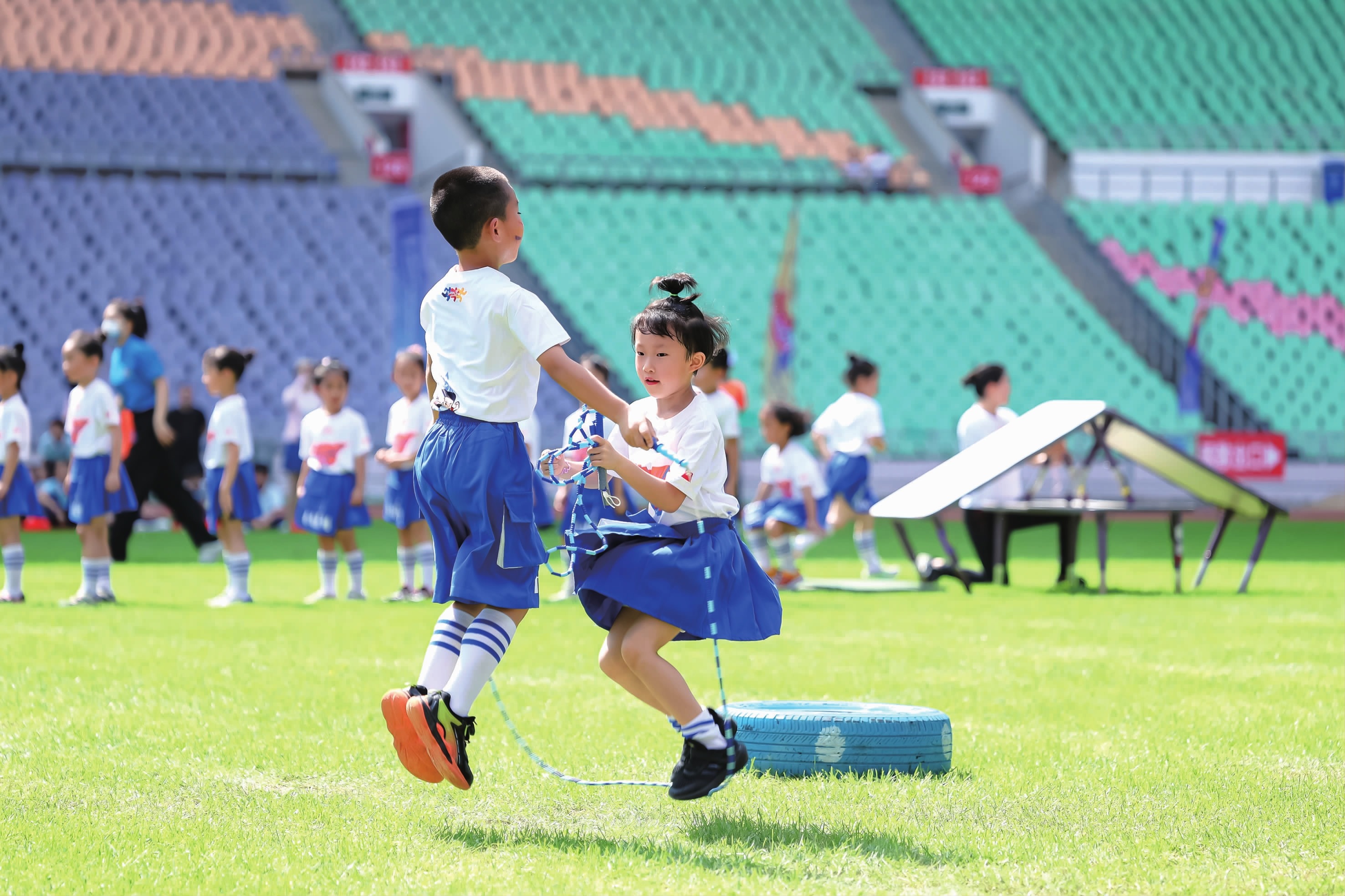 1200万薪水换来17投1中惨绩！杜兰特选错队友，退役计划恐将延后