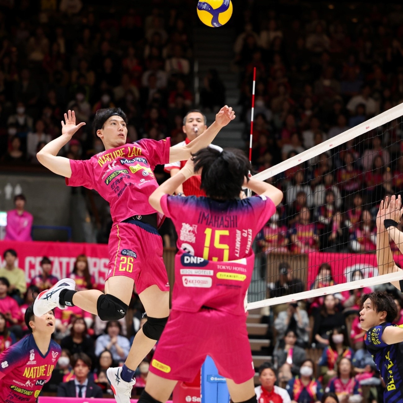 NBA战报：唐斯35分18板，尼克斯119-104轻取黄蜂